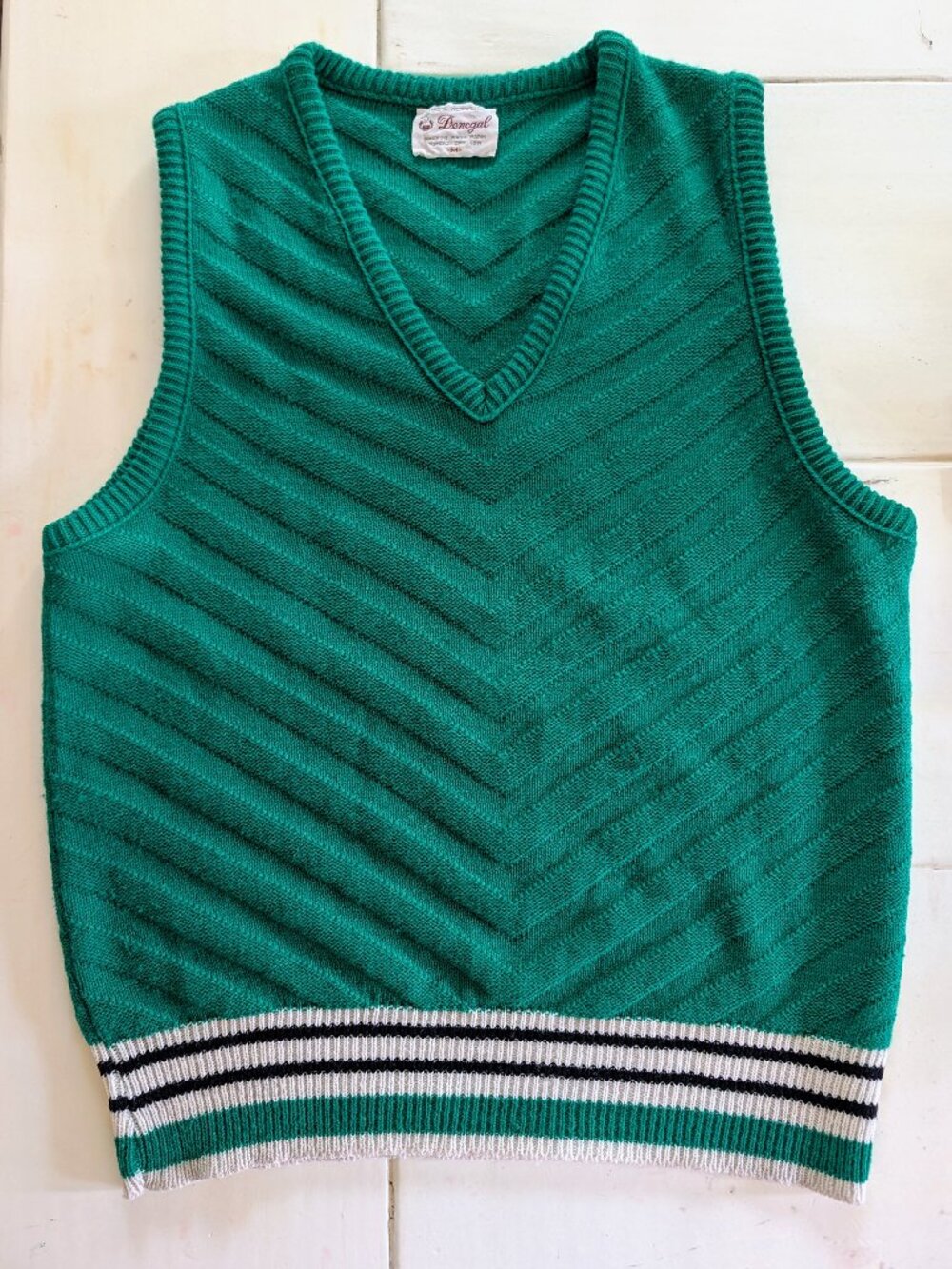VTG Donegal Green Sweater VestSz M Grandpa Golf Chevron Knit Irish Retro Preppy